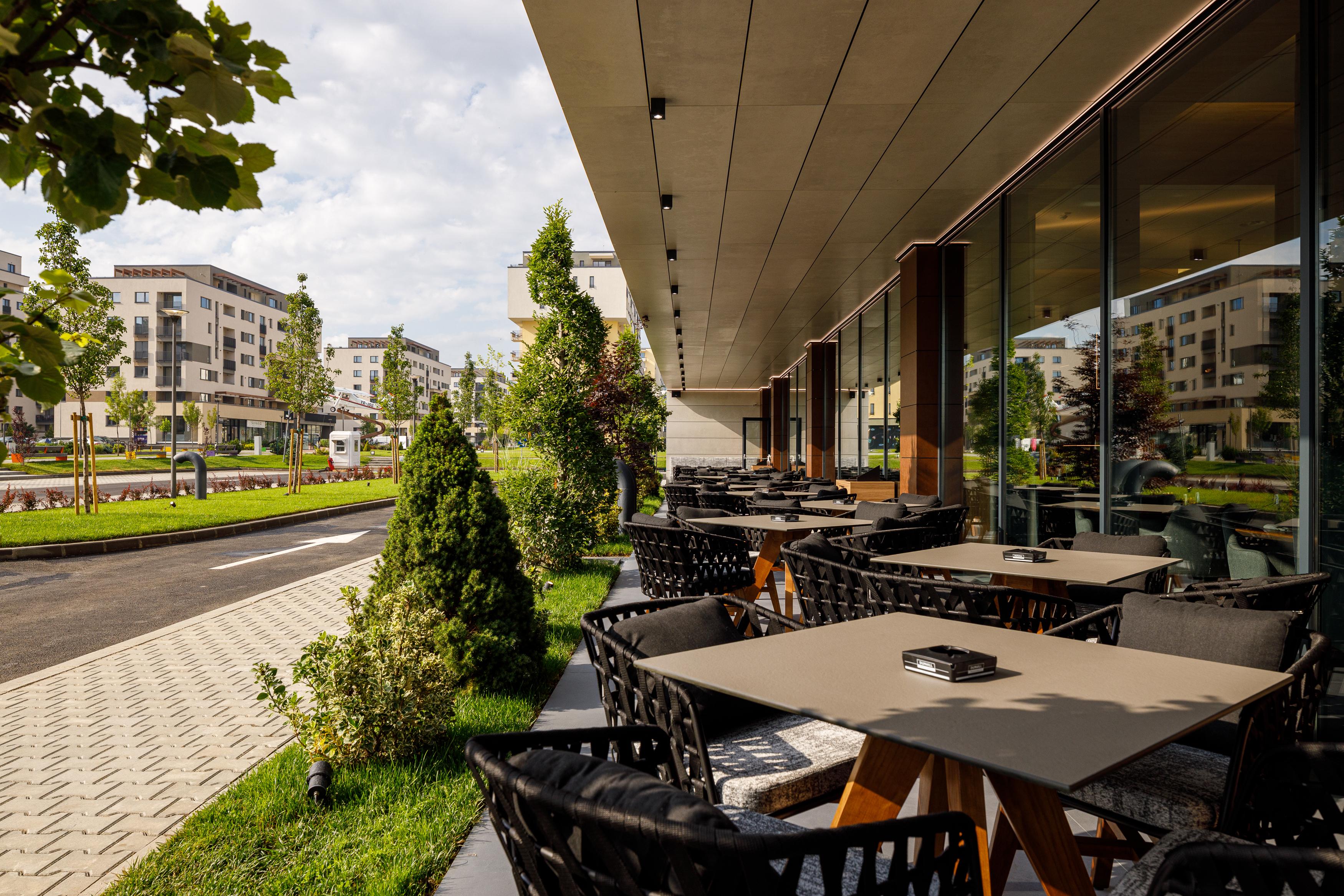 Qosmo Brasov Hotel Buitenkant foto